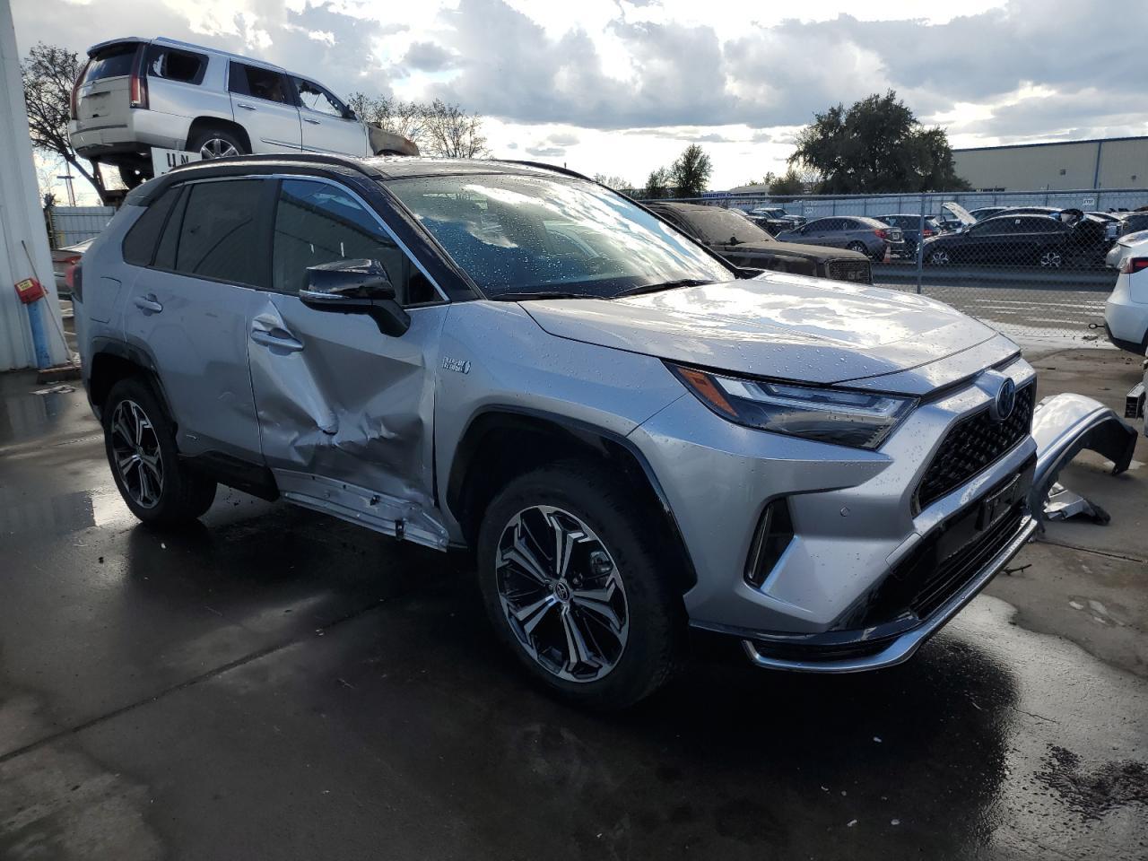 2023 TOYOTA RAV4 PRIME - Фото 4