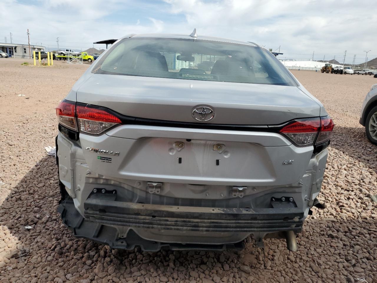 2022 TOYOTA COROLLA LE - Фото 6