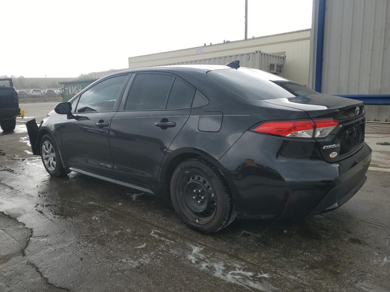 2021 TOYOTA COROLLA LE - Image 2