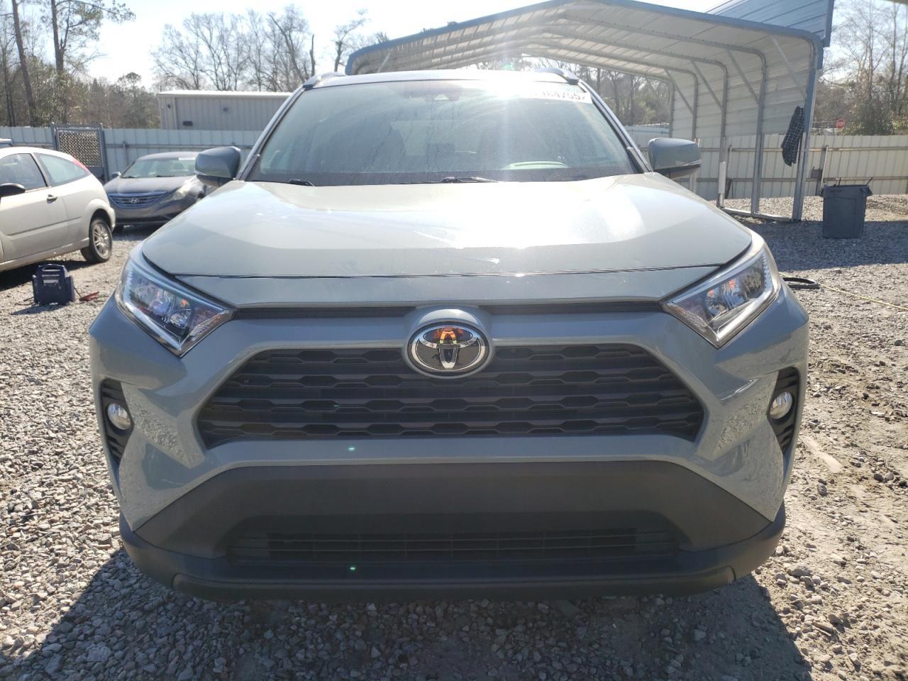 2019 TOYOTA RAV4 XLE P - Image 5