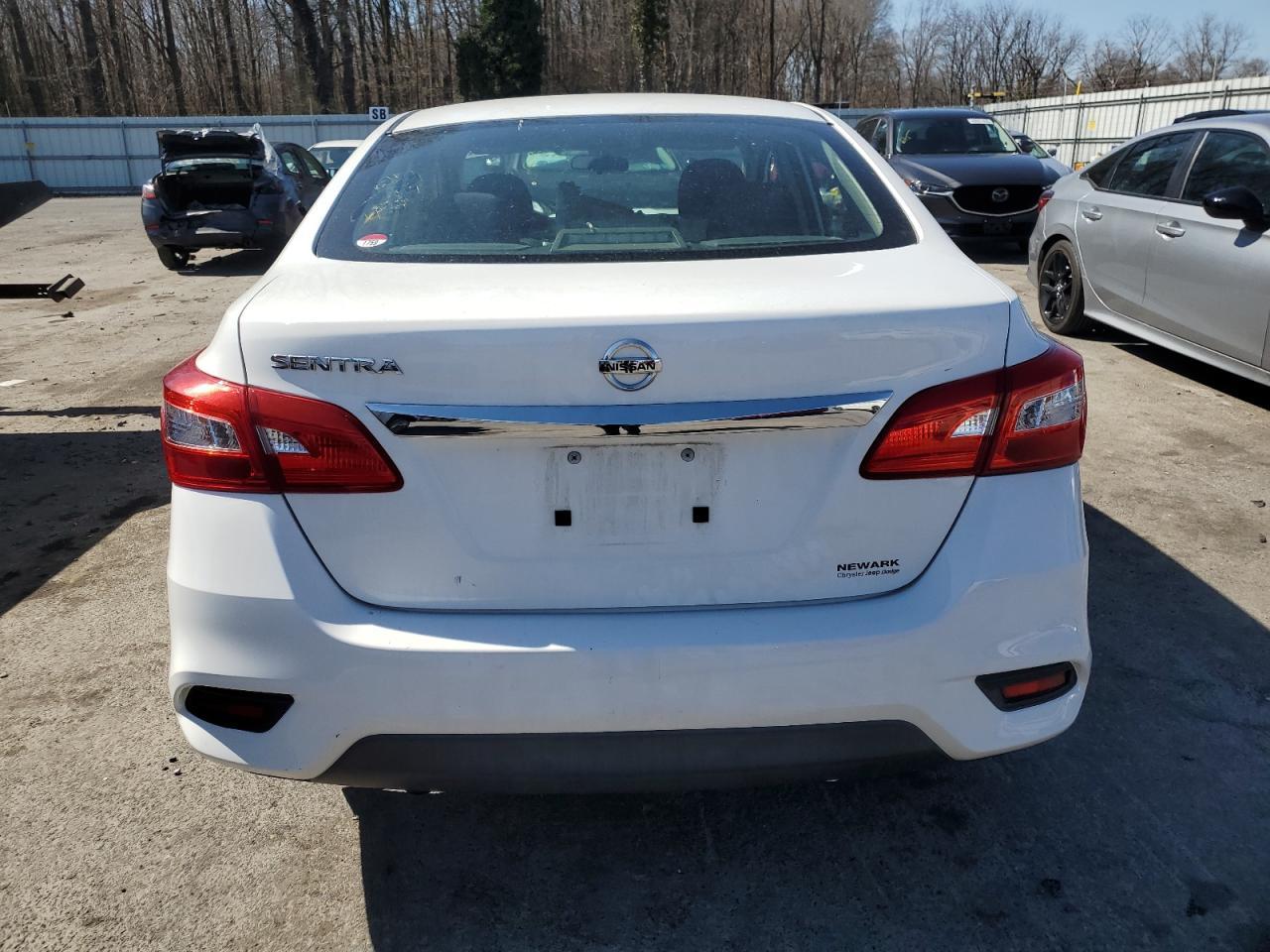2016 NISSAN SENTRA S - Фото 6