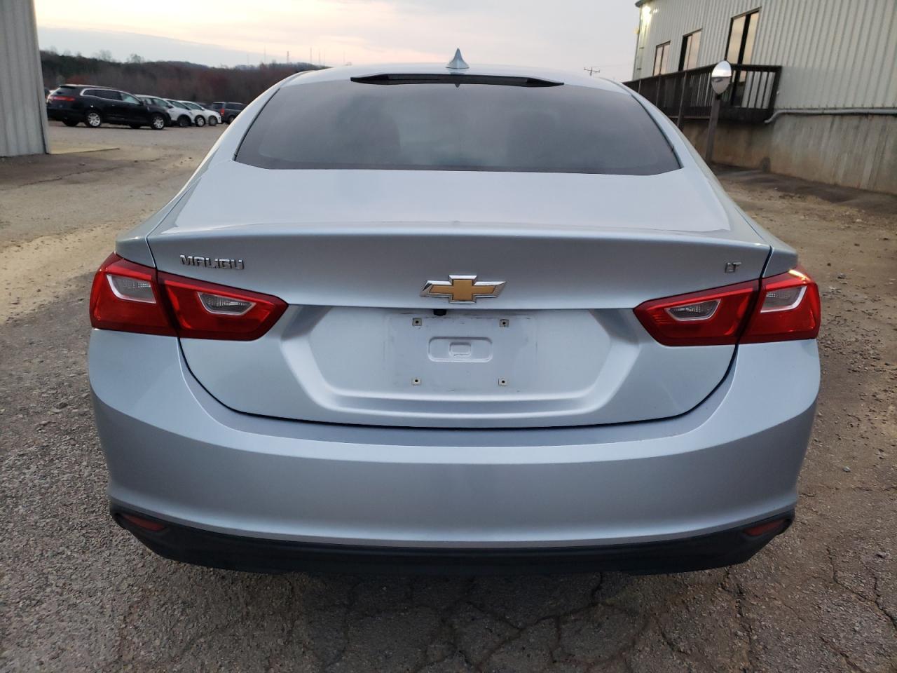 2017 CHEVROLET MALIBU LT - Фото 6