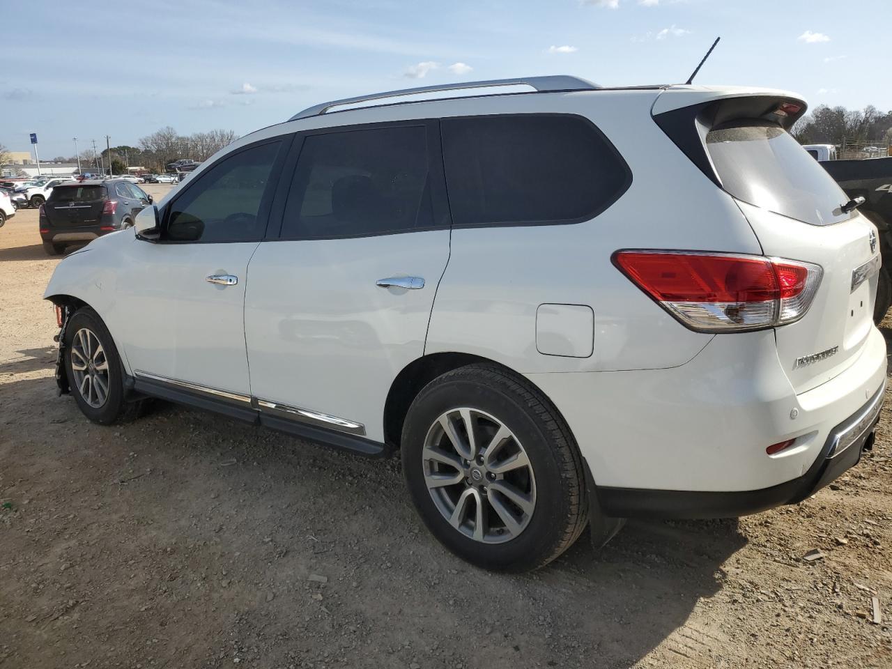 2013 NISSAN PATHFINDER - Image 2