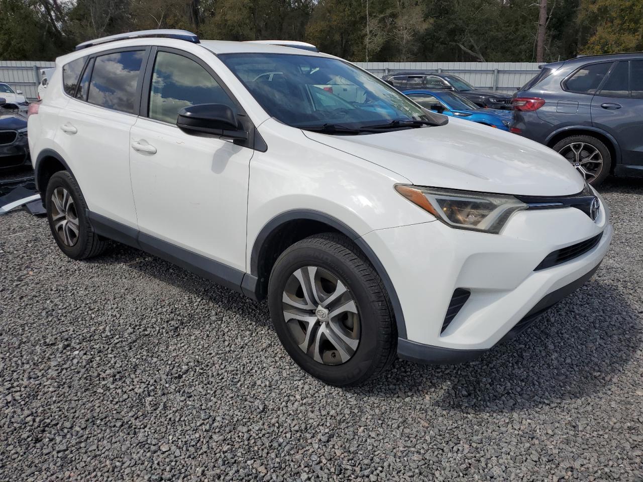 2016 TOYOTA RAV4 LE - Image 4