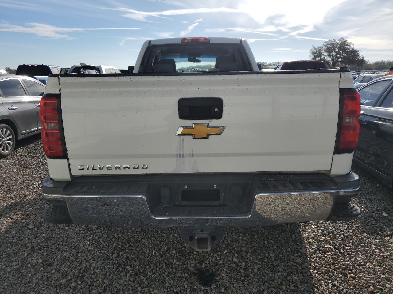 2017 CHEVROLET SILVERADO - Image 6