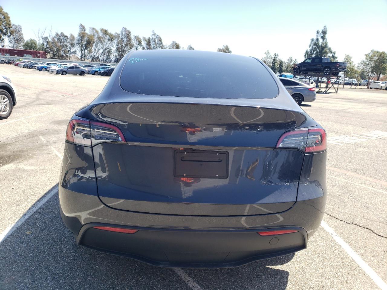 2024 TESLA MODEL Y - Image 6