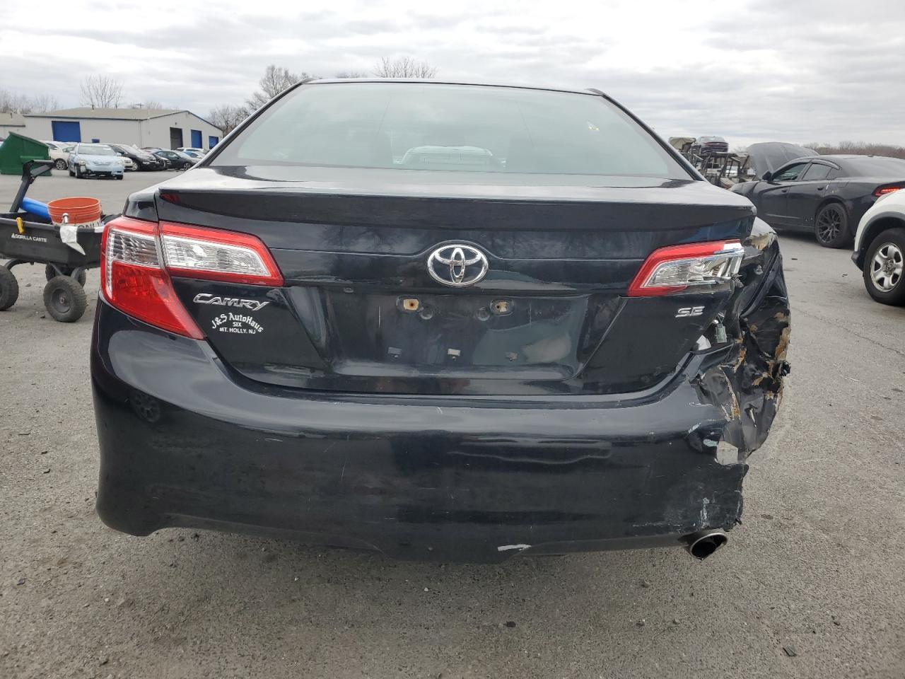 2014 TOYOTA CAMRY L - Image 6