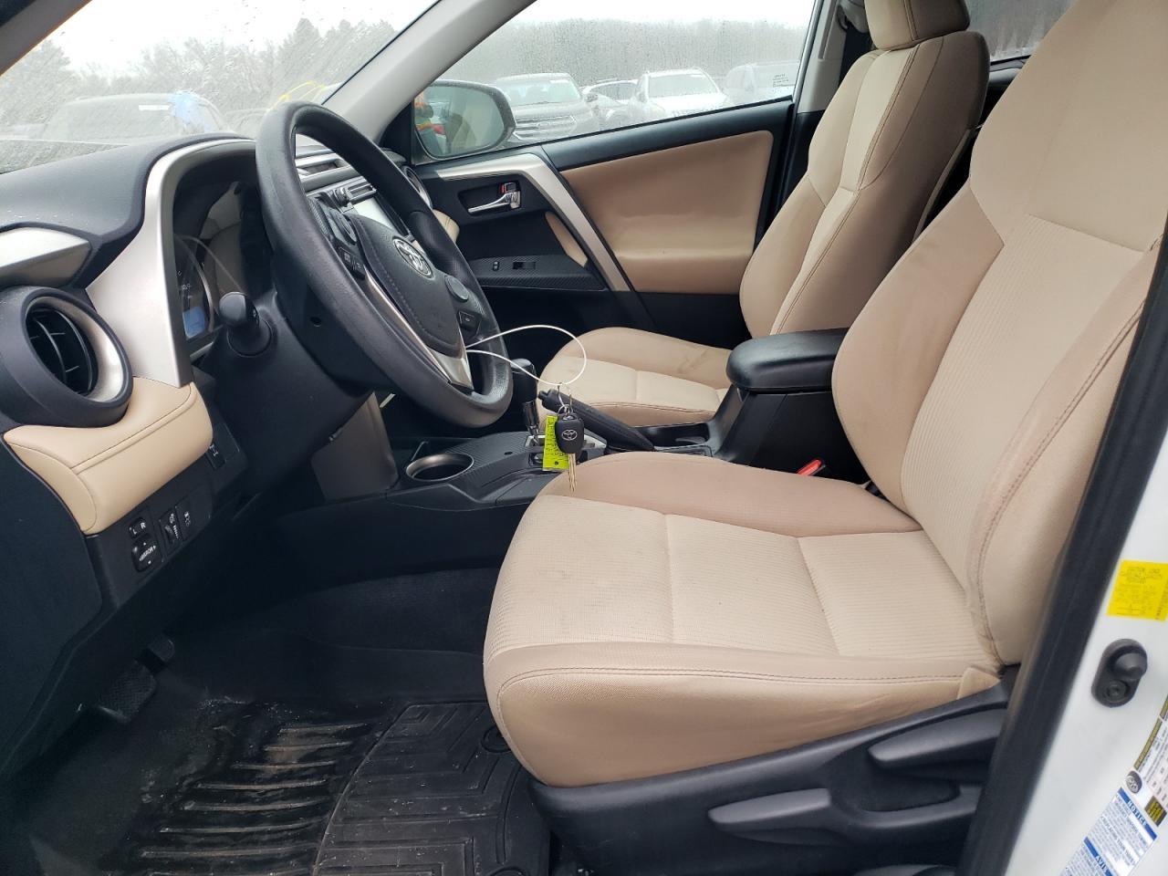 2015 TOYOTA RAV4 XLE - Фото 7