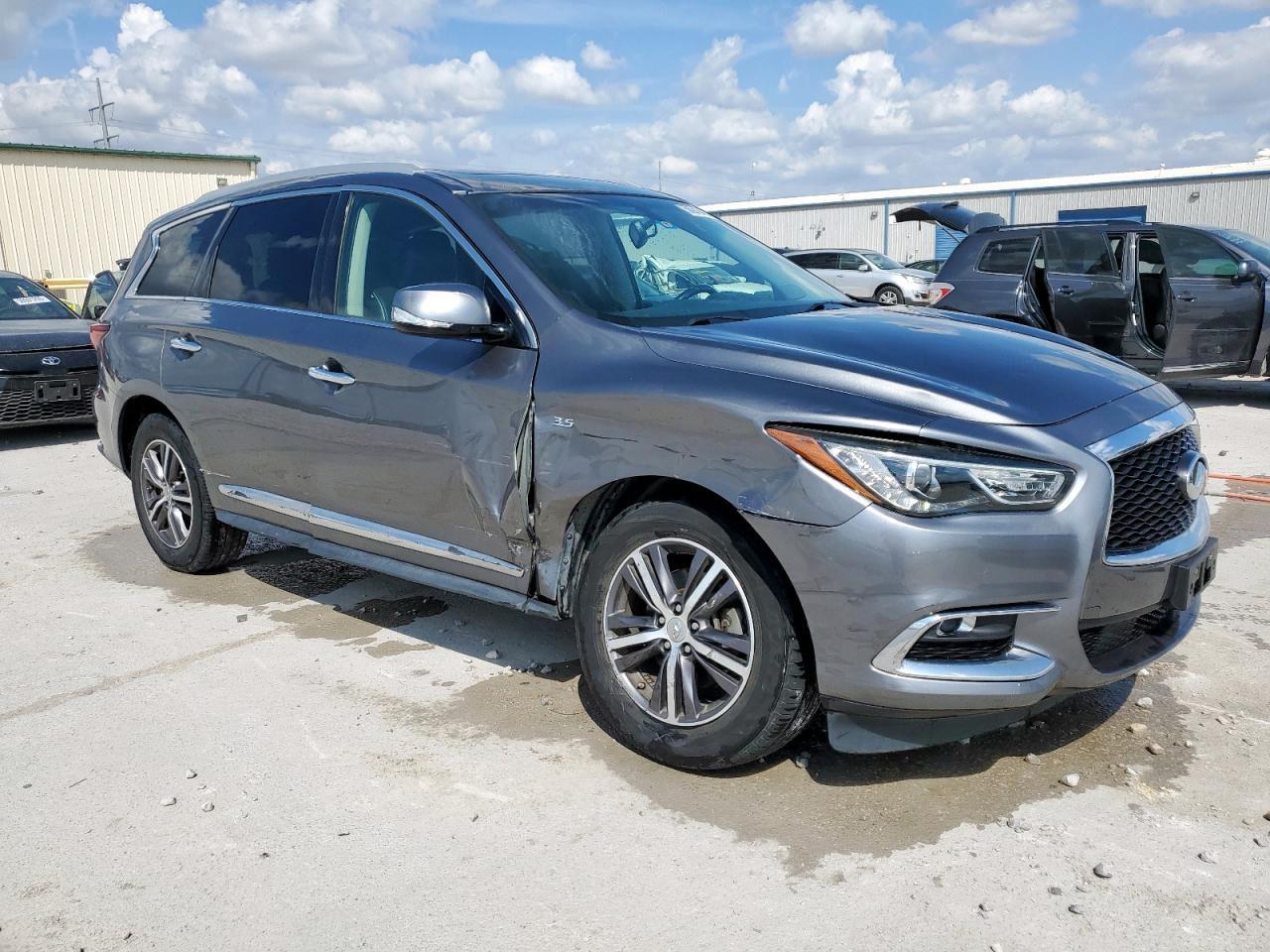 2017 INFINITI QX60 - Image 4