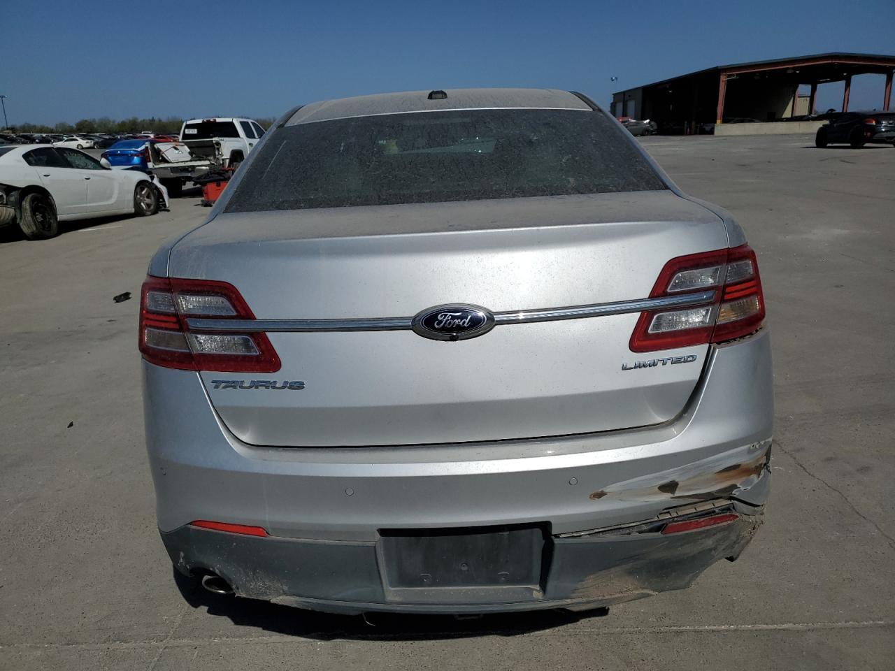 2013 FORD TAURUS LIM - Image 6