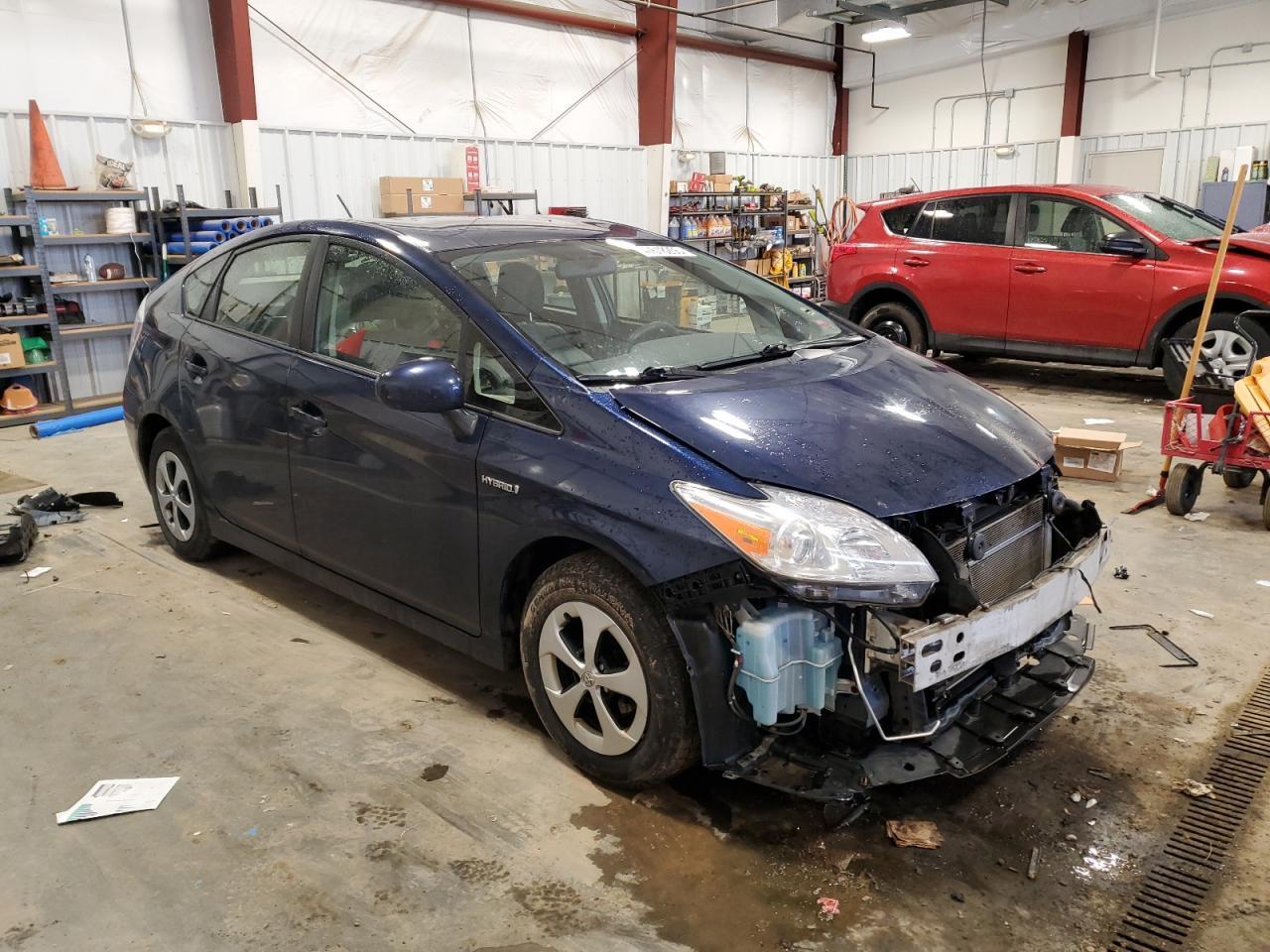 2013 TOYOTA PRIUS - Image 4