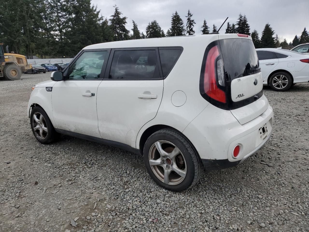 2017 KIA SOUL + - Фото 2
