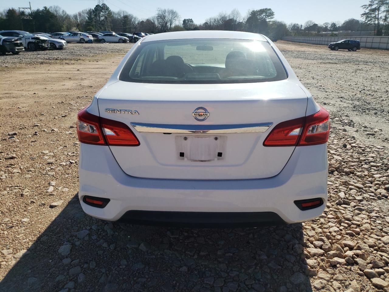 2018 NISSAN SENTRA S - Фото 6