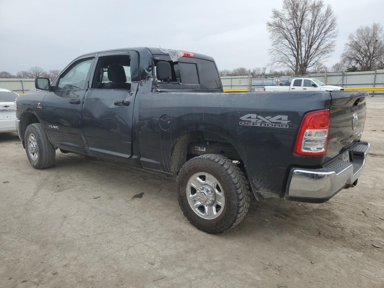2022 RAM 2500 TRADE - Image 2
