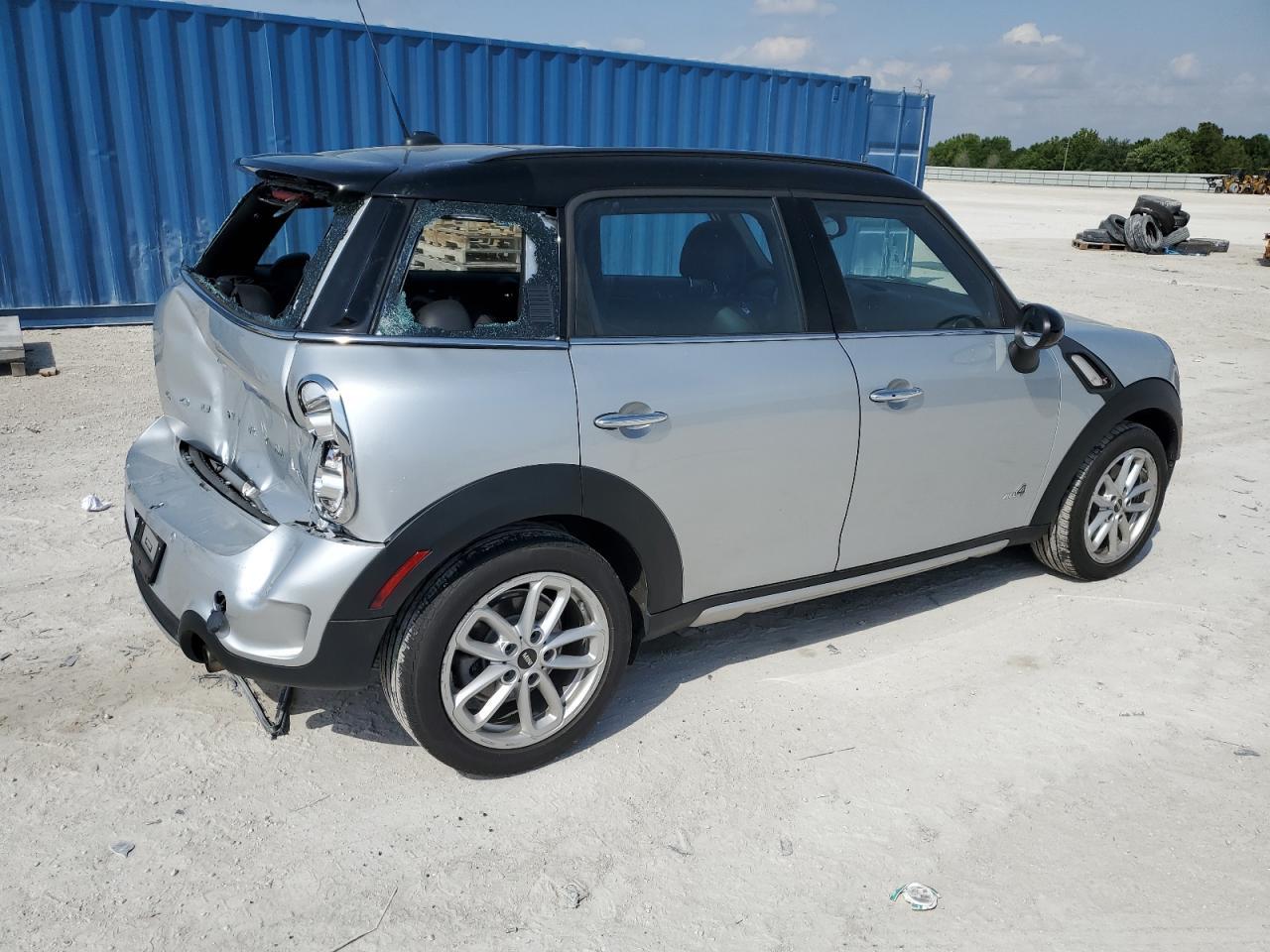 2015 MINI COOPER S C - Image 3