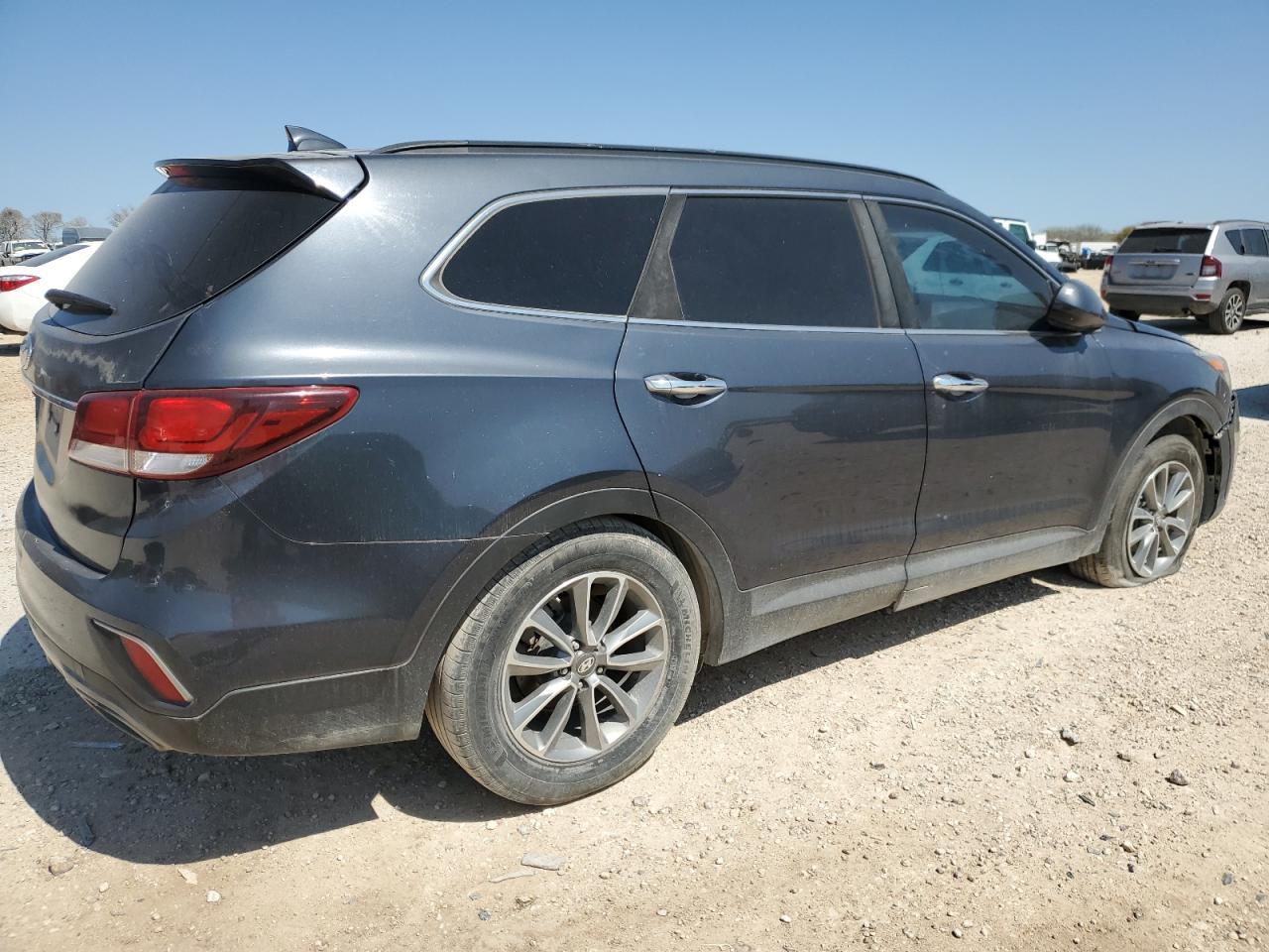 2017 HYUNDAI SANTA FE S - Image 3