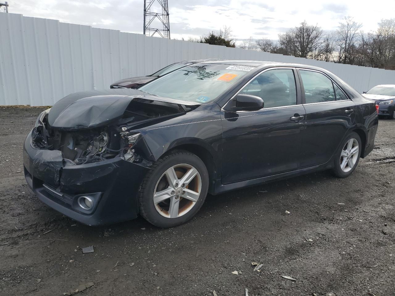 2013 TOYOTA CAMRY L