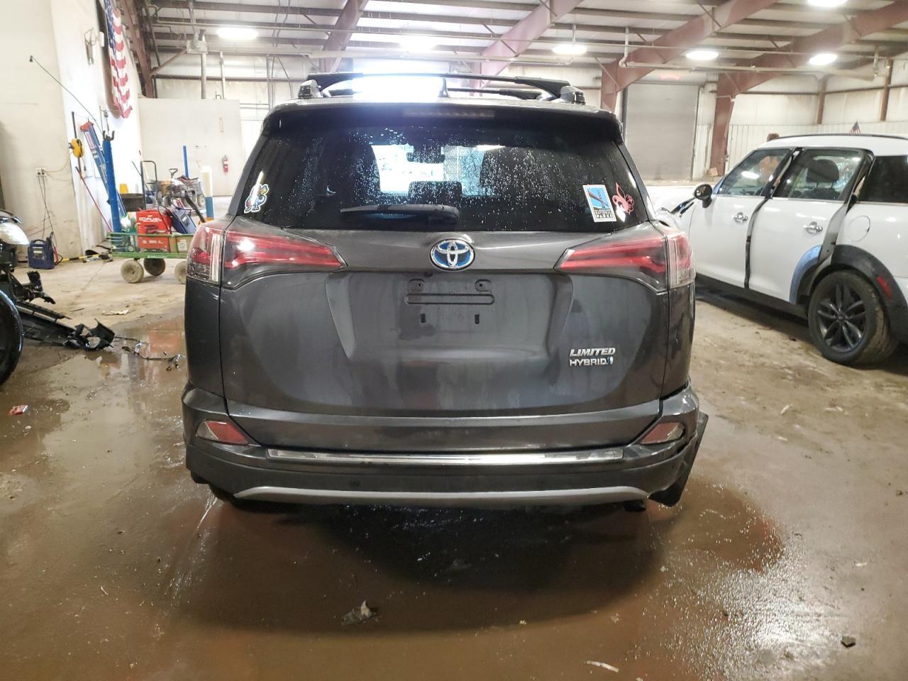 2017 TOYOTA RAV4 HV LI - Фото 6