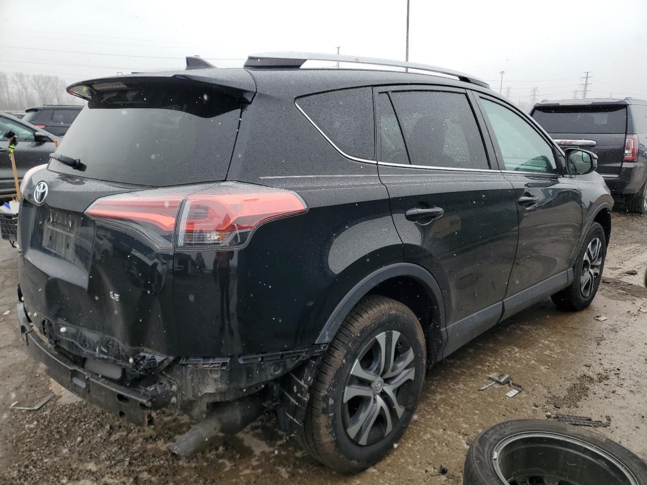 2016 TOYOTA RAV4 LE - Фото 3