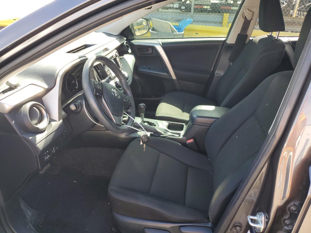 2017 TOYOTA RAV4 LE - Image 7