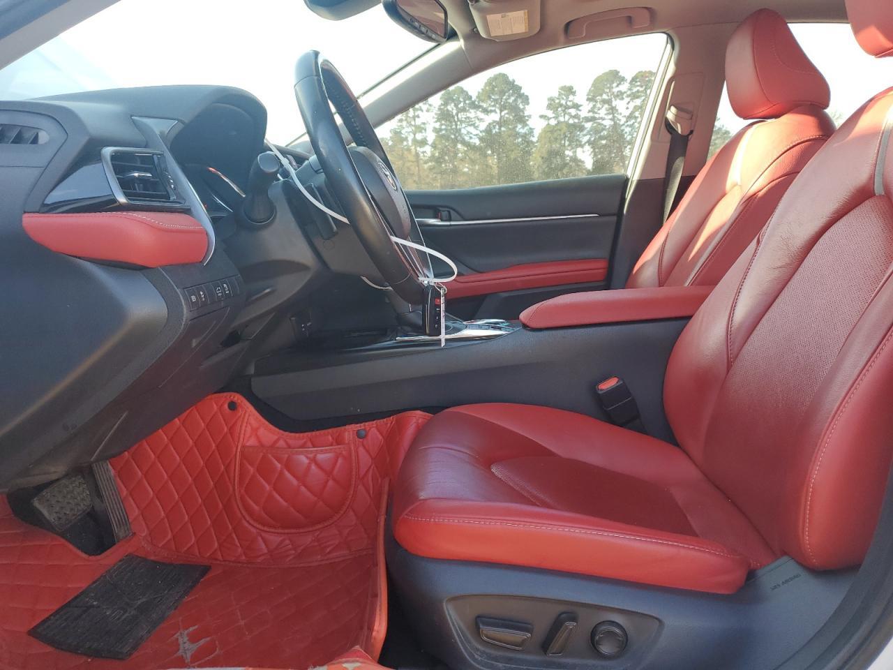 2019 TOYOTA CAMRY XSE - Image 7