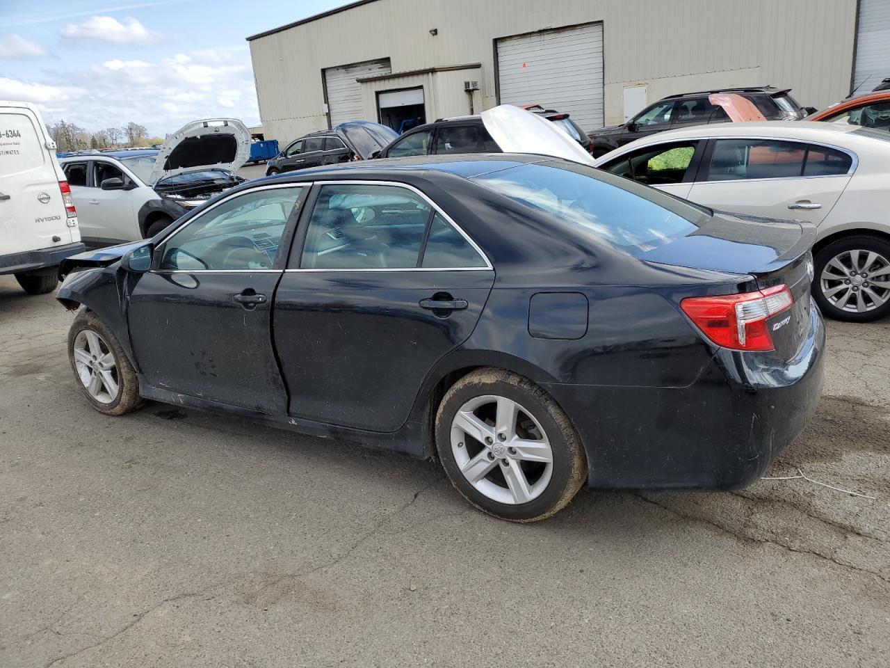 2014 TOYOTA CAMRY L - Image 2