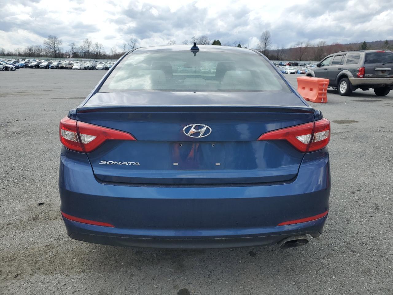 2017 HYUNDAI SONATA SE - Фото 6