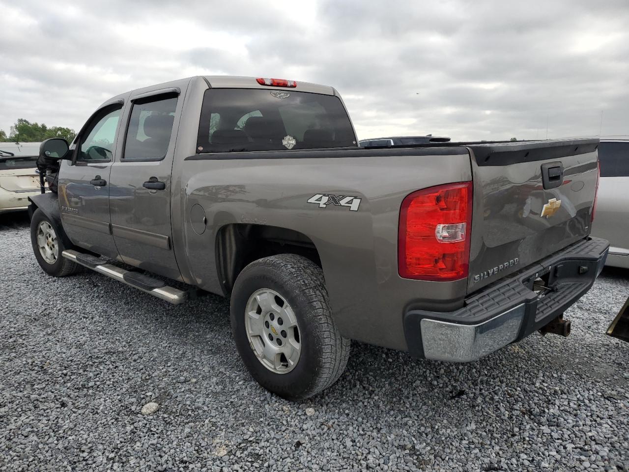 2013 CHEVROLET SILVERADO - Image 2