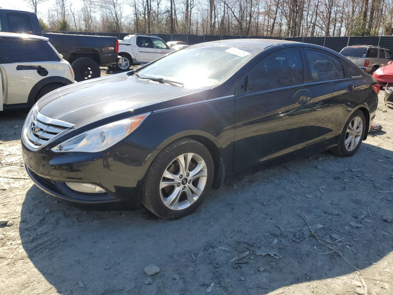 2011 HYUNDAI SONATA SE