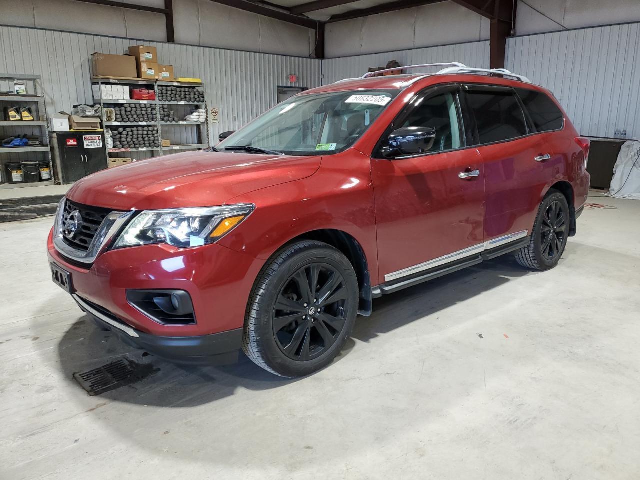2017 NISSAN PATHFINDER