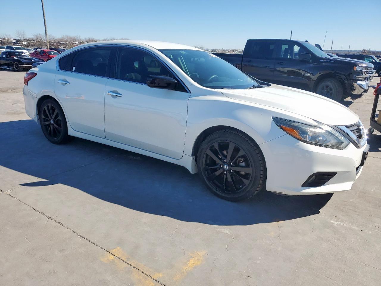 2017 NISSAN ALTIMA 2.5 - Фото 4
