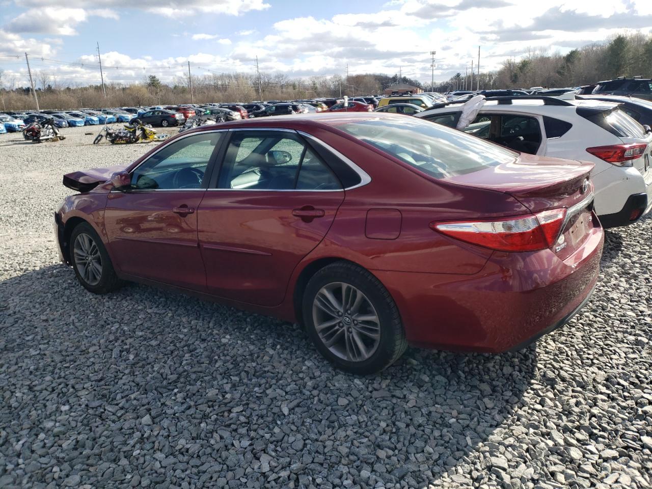 2016 TOYOTA CAMRY LE - Фото 2