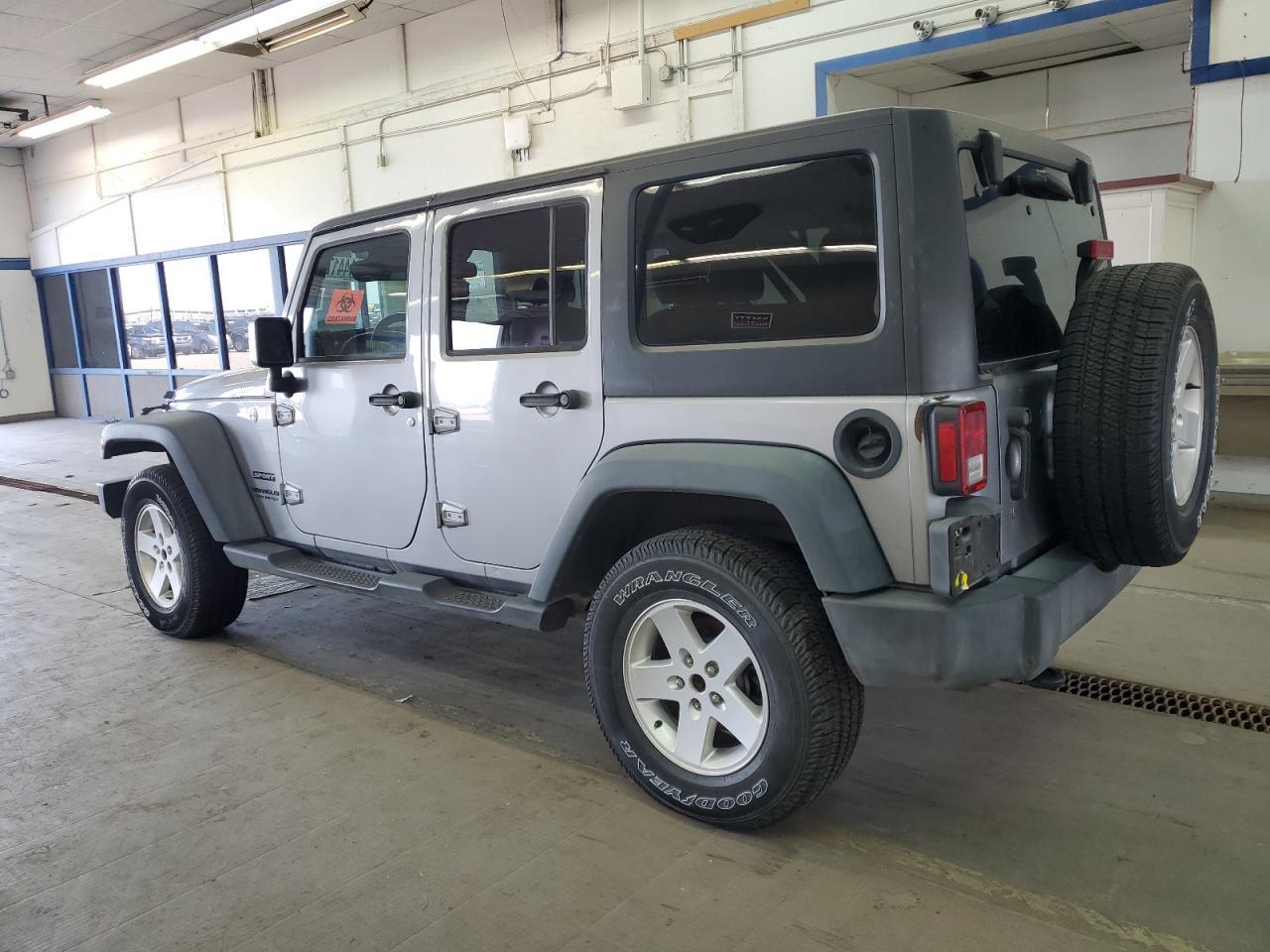 2017 JEEP WRANGLER U - Image 2