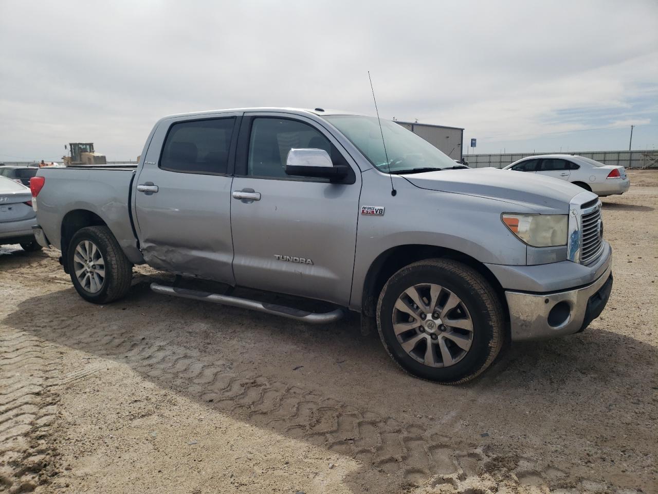 2011 TOYOTA TUNDRA CRE - Image 4