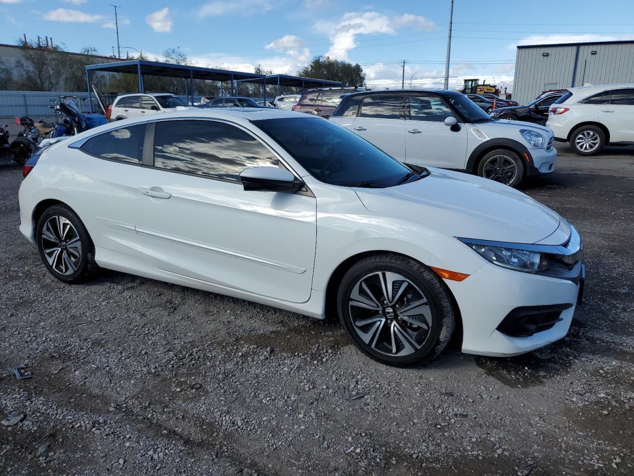 2017 HONDA CIVIC EXL - Image 4