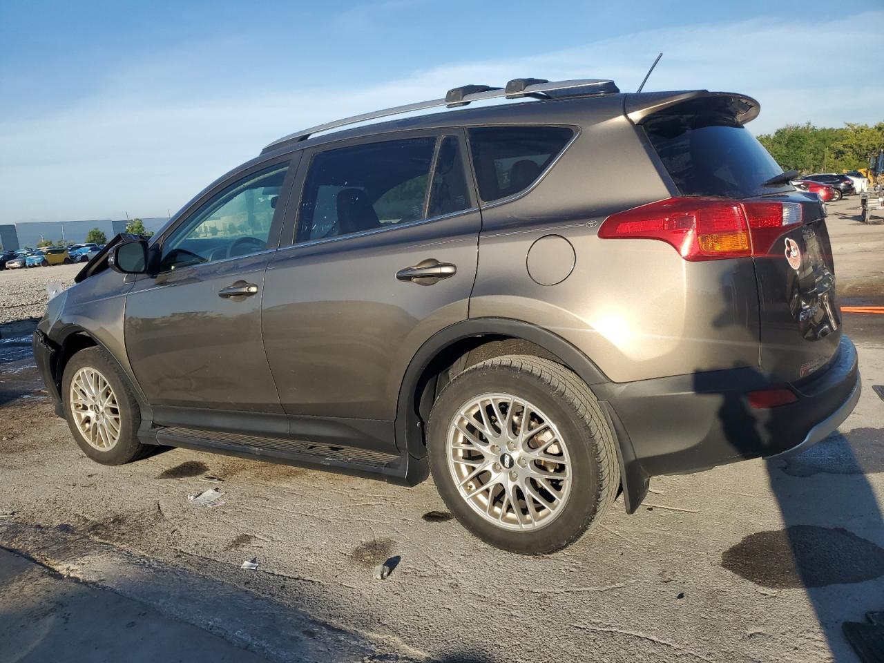 2015 TOYOTA RAV4 LIMIT - Фото 2