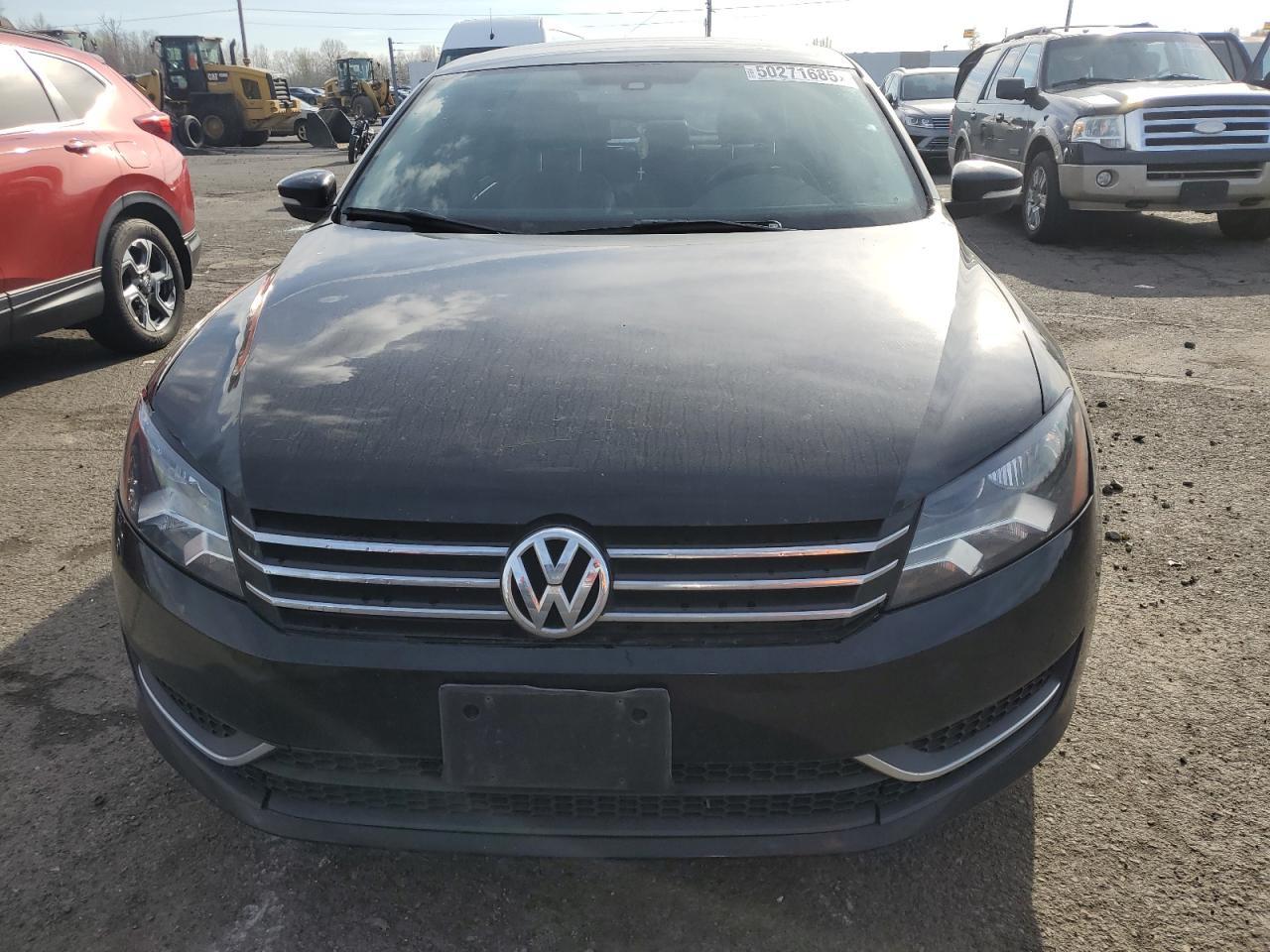 2014 VOLKSWAGEN PASSAT SE - Фото 5