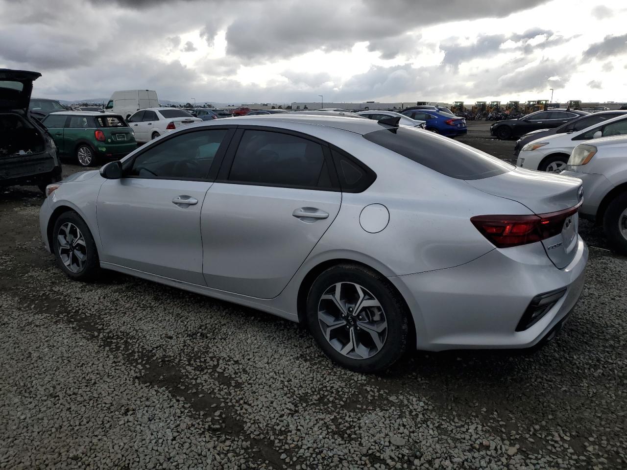 2021 KIA FORTE FE - Image 2