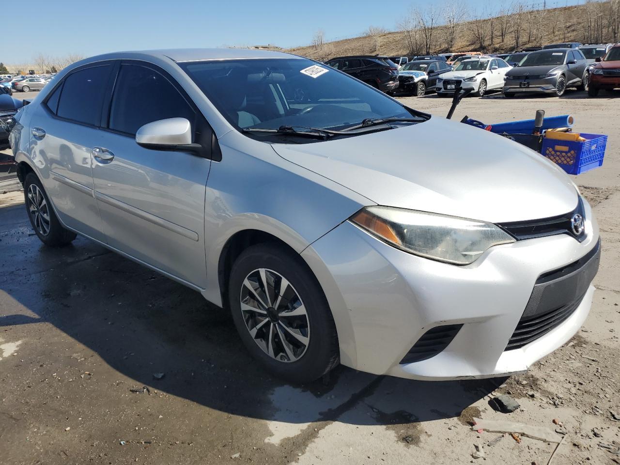 2015 TOYOTA COROLLA L - Image 4