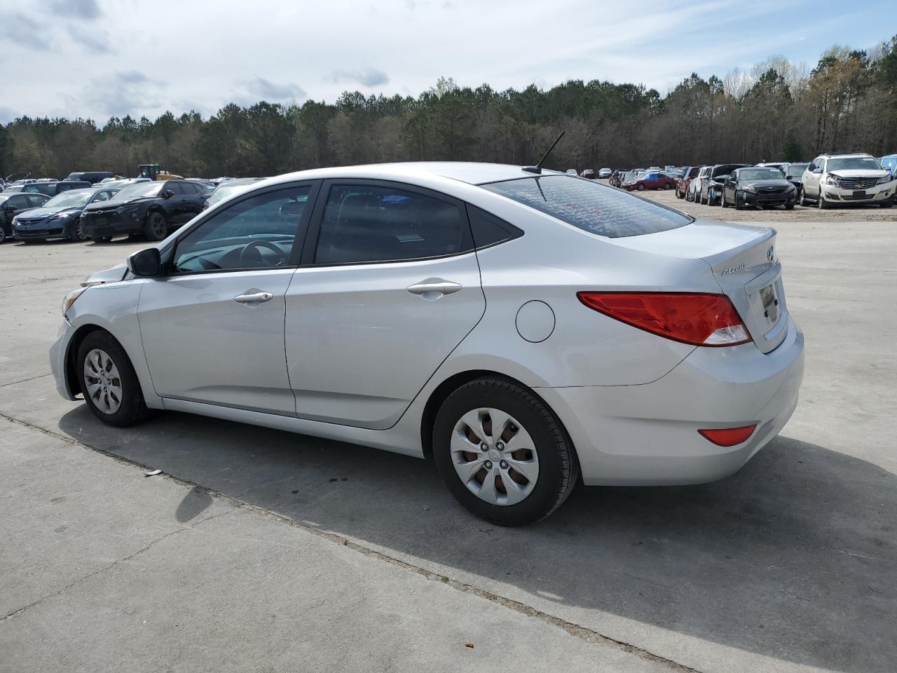 2016 HYUNDAI ACCENT SE - Фото 2
