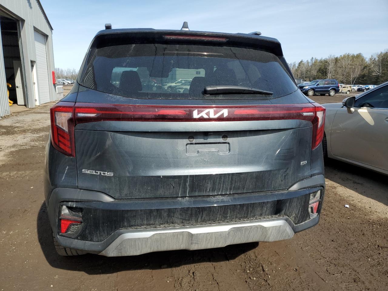 2024 KIA SELTOS EX - Image 6