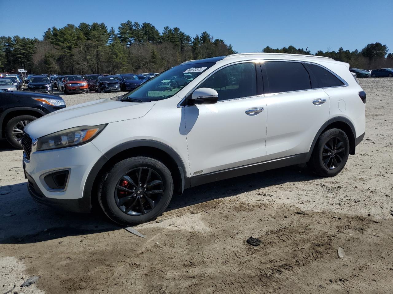2017 KIA SORENTO LX