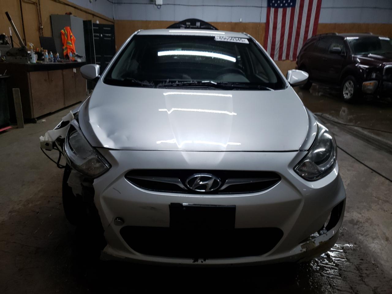 2012 HYUNDAI ACCENT GLS - Image 5