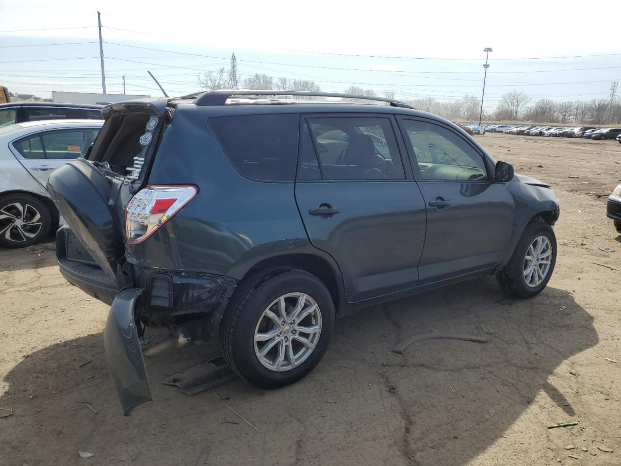 2011 TOYOTA RAV4 - Image 3