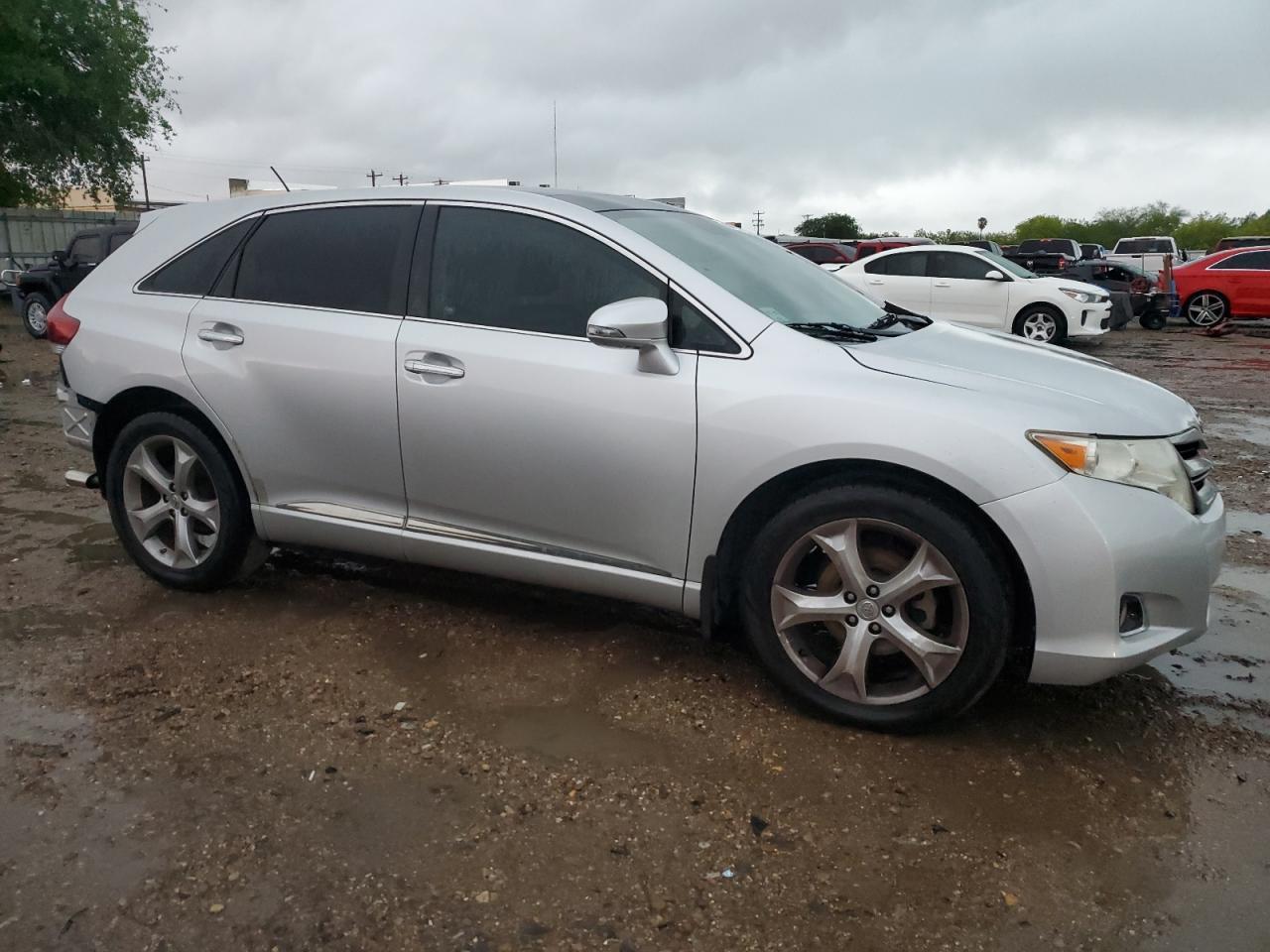 2013 TOYOTA VENZA LE - Фото 4