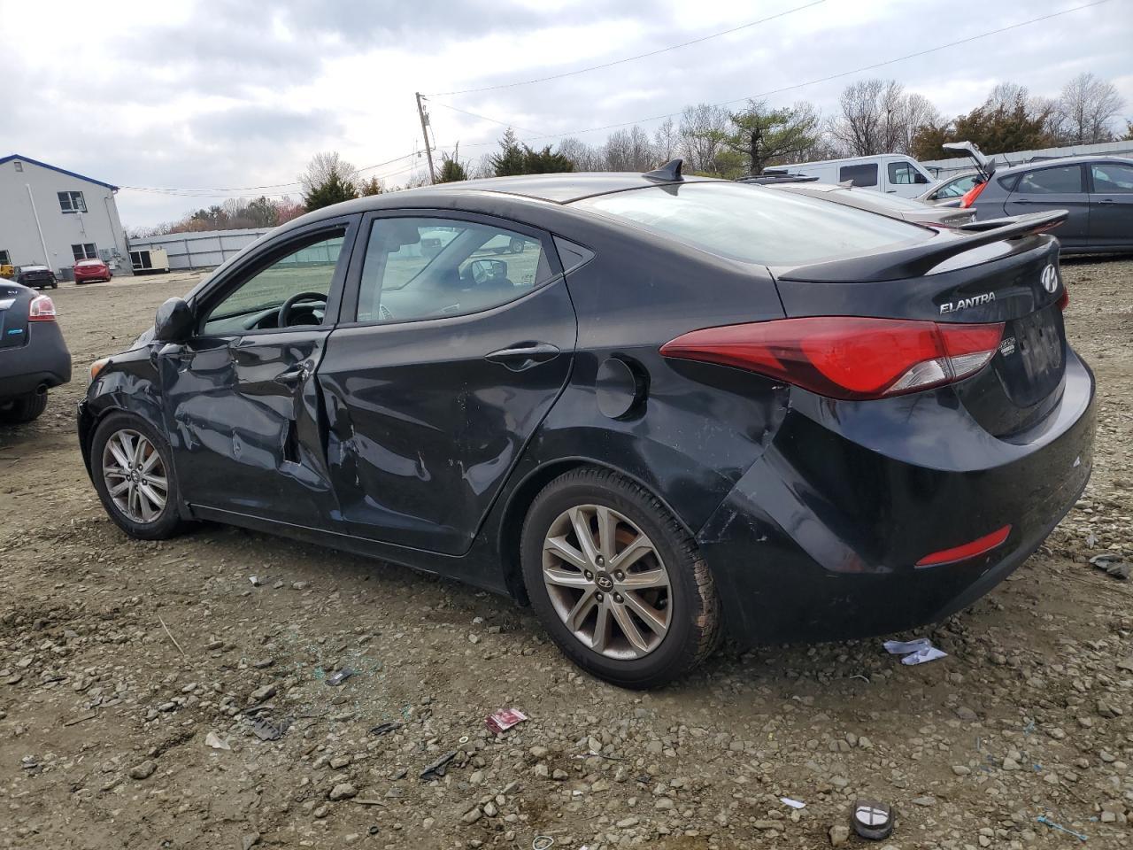 2015 HYUNDAI ELANTRA SE - Image 2