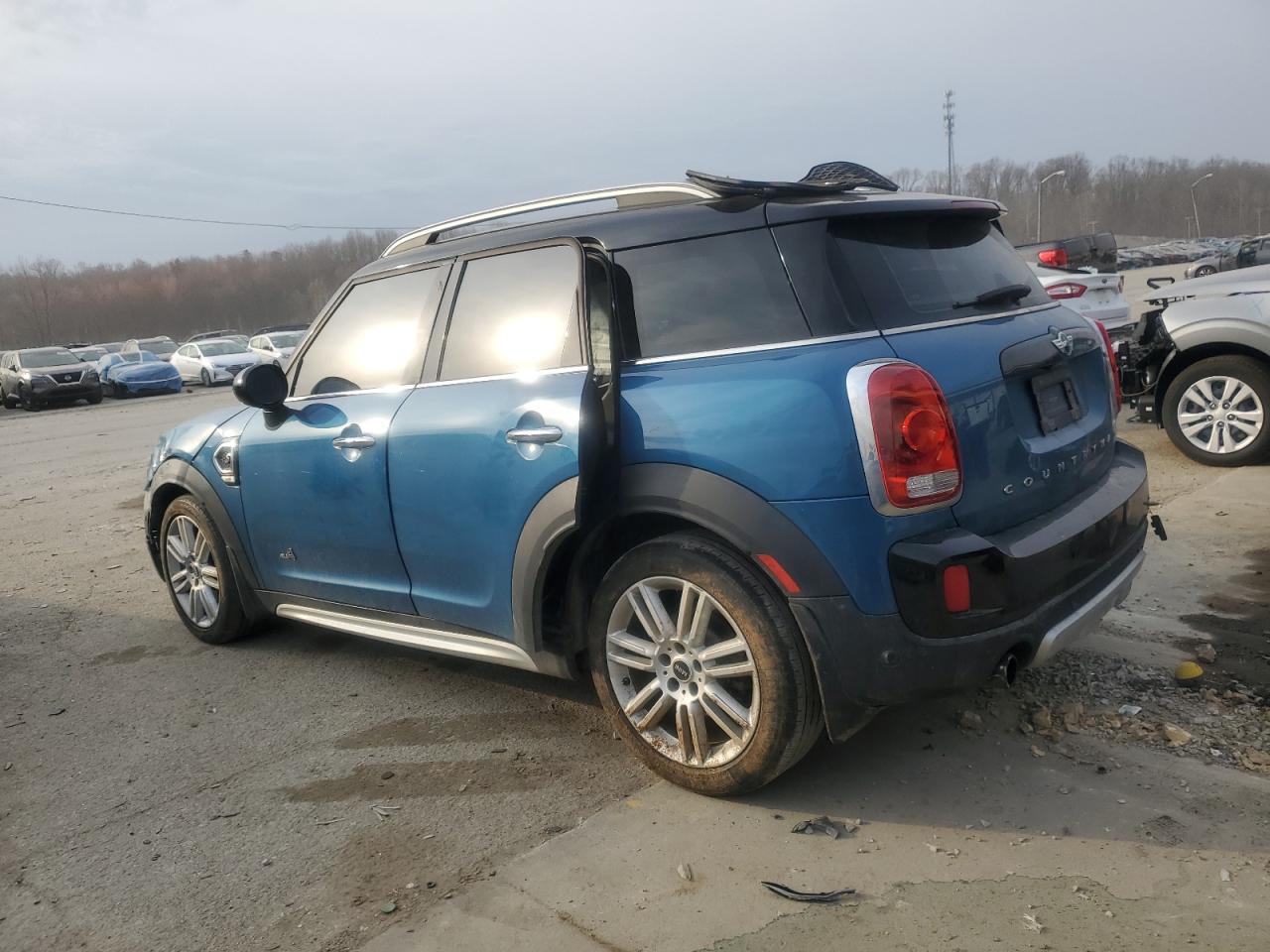 2017 MINI COOPER S C - Image 2