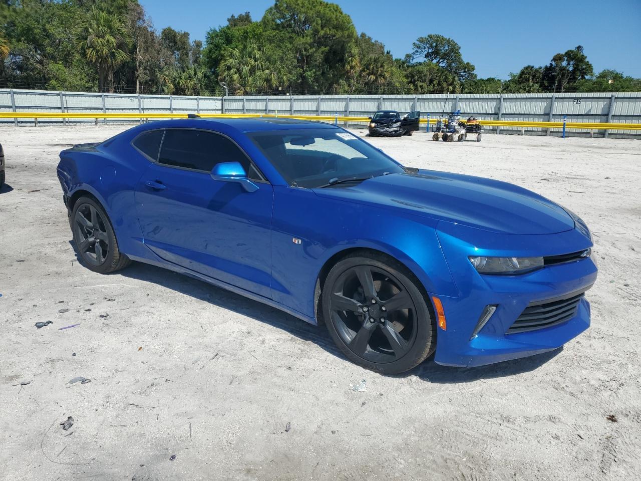 2018 CHEVROLET CAMARO LT - Image 4