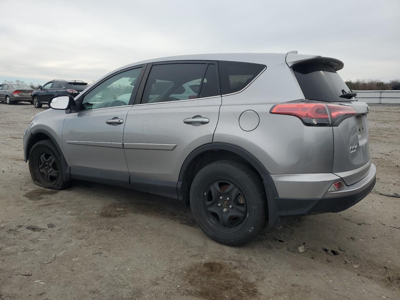 2018 TOYOTA RAV4 LE - Image 2