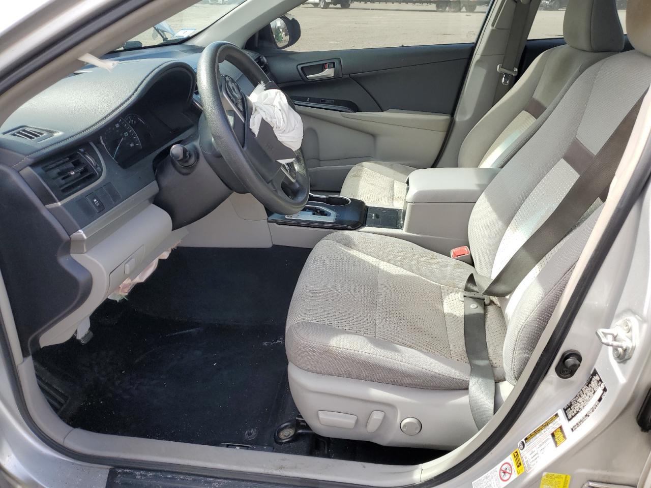 2014 TOYOTA CAMRY L - Фото 7